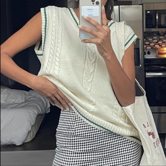 Princess Polly cream oversized sweater vest top xs / Small - Picture 1 of 4